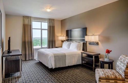 Downtown Apartment | Broadway Plaza, Trademark Collection by Wyndham