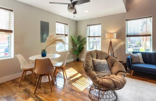 Pendleton Apartment | Broadway Suites - Stunning Downtown Condos