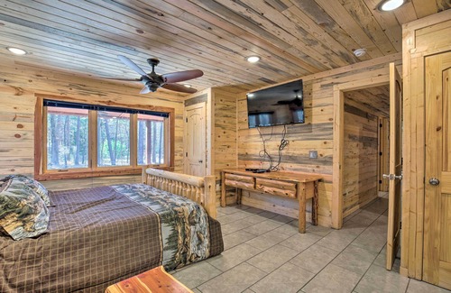 Broken Bow Cabin | Broken Bow Cabin w/ Hot Tub Near Beavers Bend