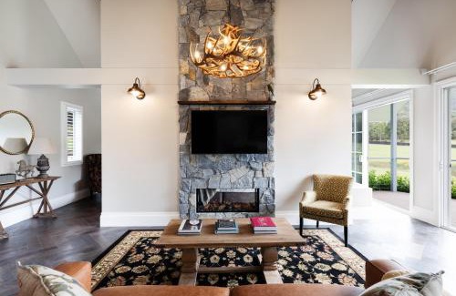 Pokolbin Villa | Brokenback Views Country Estate Hunter Valley