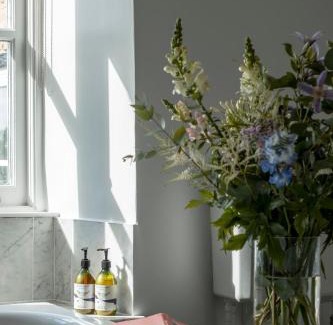 Brokenborough House | Brokenborough Farmhouse