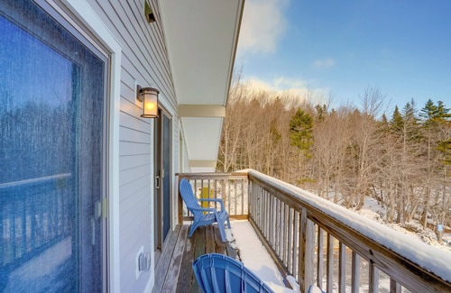 Bromley Mountain Apartment | Bromley Mountain Escape w/2 Balconies: Hike & Ski