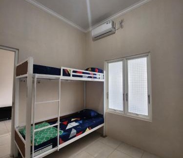 Dinoyo Bed & Breakfast | Bromo shelter GSA