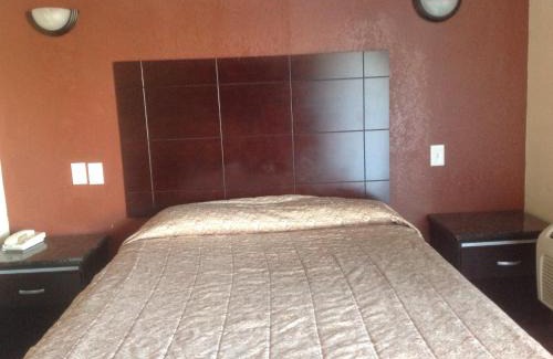 Los Angeles Hotel | Bronco Motel South Central