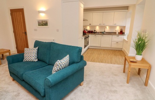 Casterton House | BRONTE HOUSE, romantic, character holiday cottage in Kirkby Lonsdale