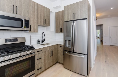 Grand Boulevard Condo | Bronzeville Manor walking distance to hospitals
