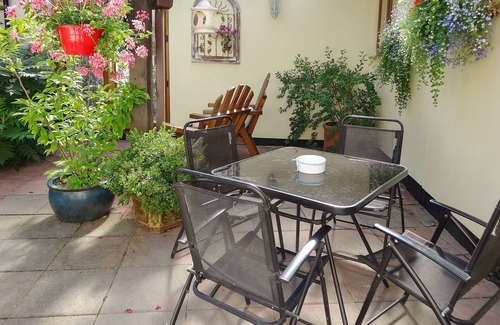 Wroot Cottage | Brook Lodge Country Cottage