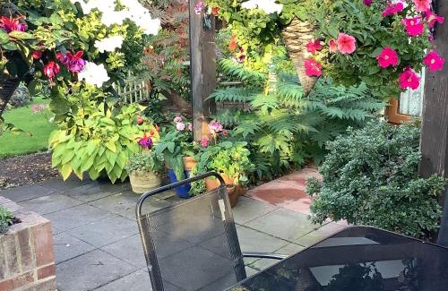 Wroot House | Brook Lodge Country Cottage