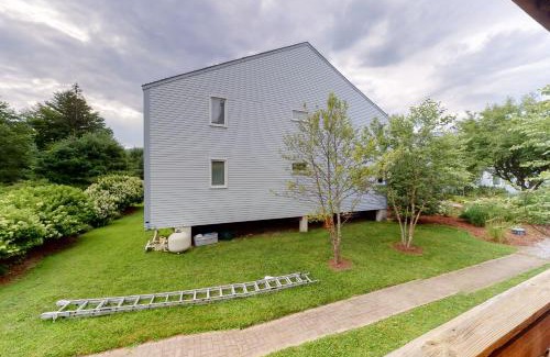 Ludlow Apartment | Brookhaven Condos