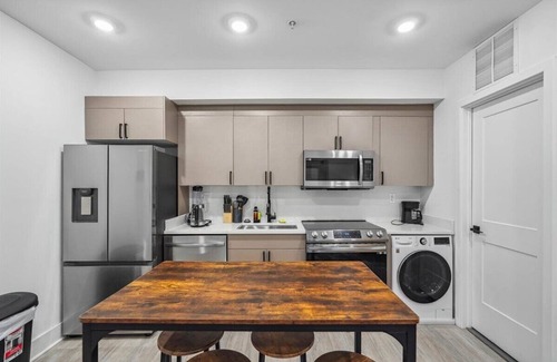 Brookland Bed & Breakfast | Brookland Unit : Close to Coffee | Shops