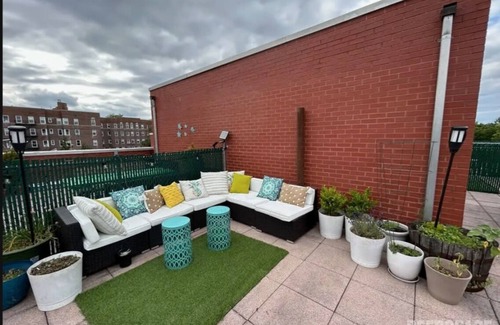 Windsor Terrace Condo | Brooklyn Sky! Cozy 2BR/2BA Windsor Terrace Condo with private rooftop terrace