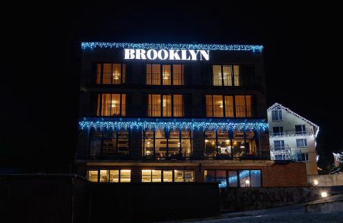 Yablunytsya Hotel | Brooklyn