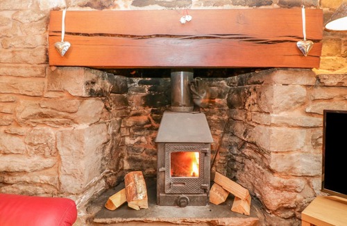 Monmouth Cottage | BROOKSIDE COTTAGE, pet friendly, with open fire in Monmouth