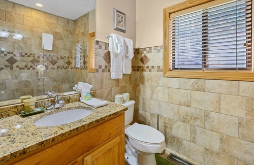 Gatlinburg - Pigeon Forge House | Brookside - LUXURY - Cedar Falls Resort - custom built fire pit