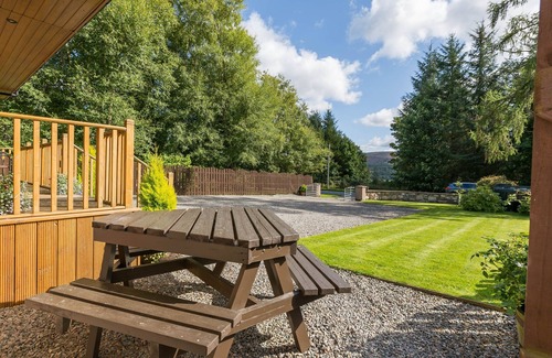 Culloden Moor Cottage | Broombank Cottage - sleeps 6 guests in 3 bedrooms