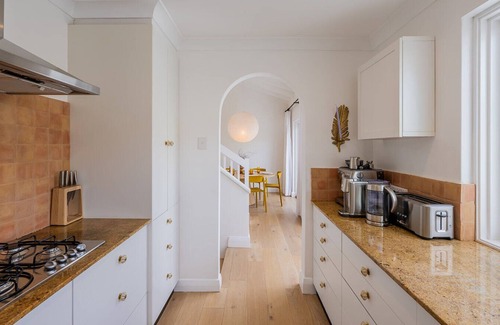Cottesloe House | Broome Beach - open plan living close to beach