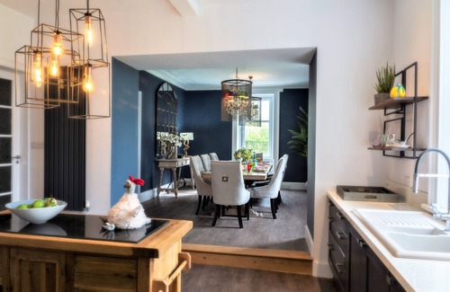 Beattock Cottage | Broomlands Farmhouse - a house that sleeps 10 guests in 5 bedrooms