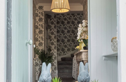 Beattock Cottage | Broomlands Farmhouse - a house that sleeps 10 guests in 5 bedrooms