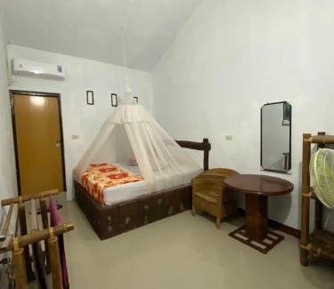 Bukit Lawang Cabin | Brown Bamboo Guest house & jungle trekking orang-utan