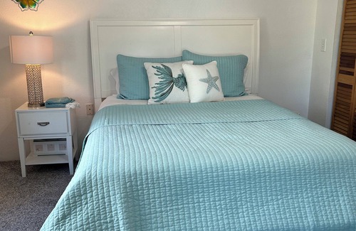 Palmetto Bed & Breakfast | Brown Bunny BnB — Peaceful Retreat in Palmetto FL Outdoors WiFi AC