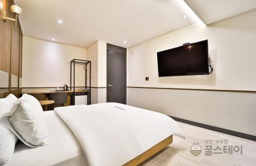 Guun-dong Hotel | Brown Dot Hotel Guun