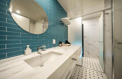 Buk-gu Hotel | Brown Dot Hotel Signature