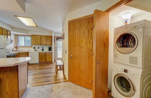Lake Delton Condo | Brown Family Condo - Top Floor Views - Boat Slip
