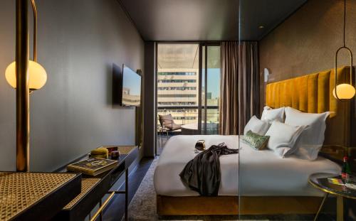 Nachlaot Hotel | Brown Machne Yehuda