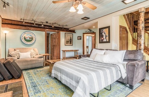 Seward House | Brownell Homestead Inn-Experience the real Seward.