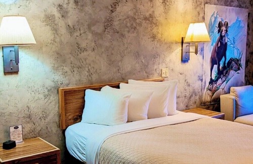 Salida Hotel | Browns Canyon Inn