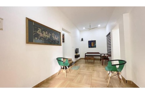 Kovalam Villa | Brownstone 2BHK AC Villa-Kovalam