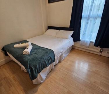 Tottenham House | Bruce Rooms