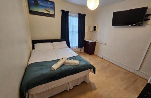 Tottenham House | Bruce Rooms