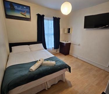 Tottenham House | Bruce Rooms