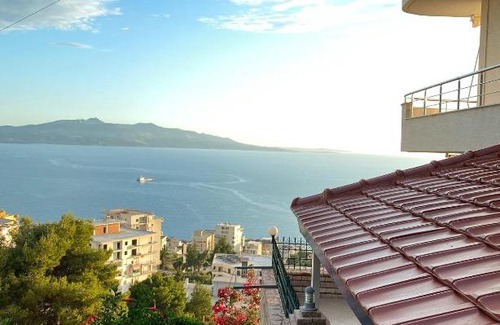 Qafe e Gjashtes Apartment | Brunas seaview apartament