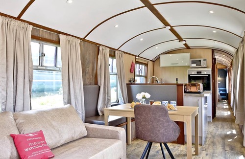 Dawlish Warren Ski Chalet | Brunel Boutique Railway Carriage 3