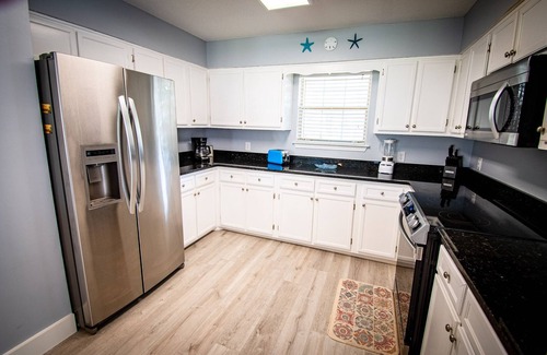 Fort Walton Beach - Destin Cottage | BRUNO'S BEACH GETAWAY COTTAGE 22 MAINSAIL DESTIN FL