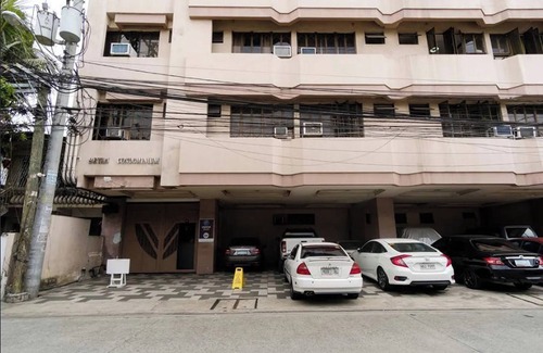 Palanan Apartment | Bryan Condo Suites Makati near Airport