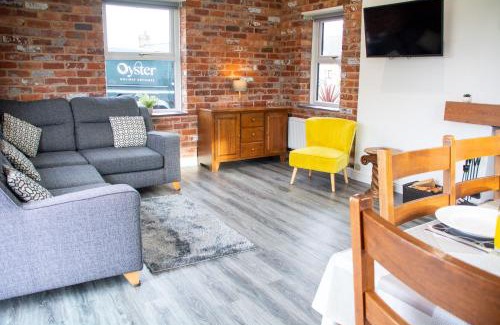 Dinas House | Bryn Bethel