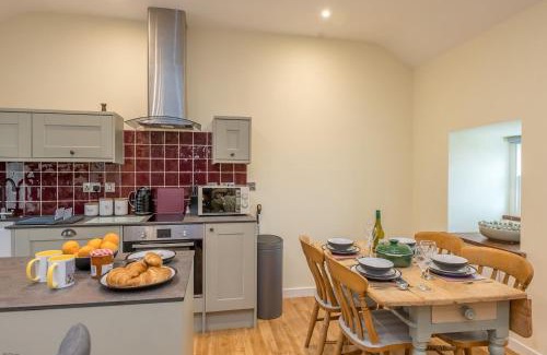 Llandwrog House | Bryn-Mawr