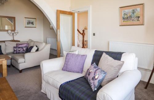 Bangor House | Bryn Ogwen