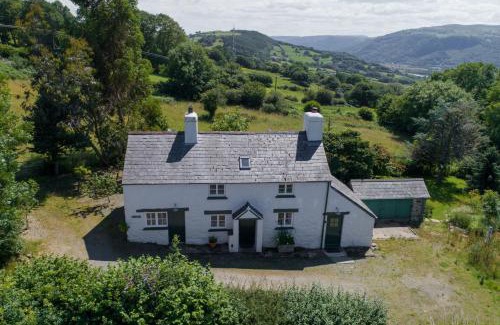 Tal-y-Cafn House | Bryn Rhydd