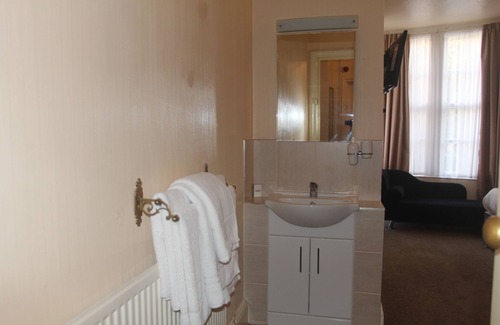 Llandudno Bed & Breakfast | Bryn-Y-Mor Hotel