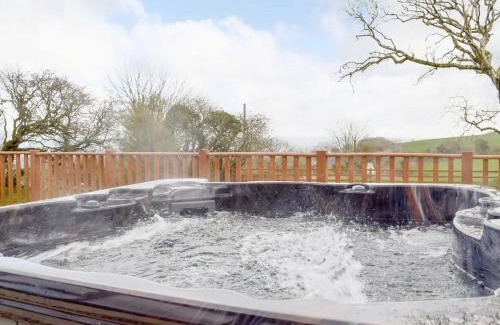 Whitland House | Brynhowell