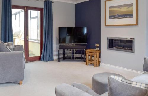 Whitland House | Brynhowell