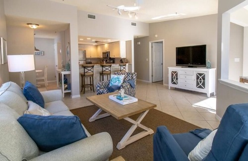 Siesta Key Condo | BS 1340 - FRESH! UPDATES GALORE! Siesta Key, Sun, Beach, Pool, Fishing and FUN!