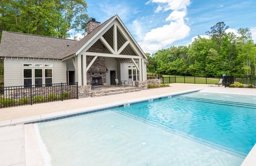 Tallassee House | Bubba's Cabana by 360 Destinations