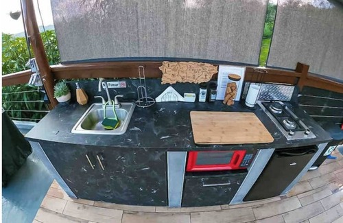 Guadiana RV Rental | Bubble room with a view, Jacuzzi spa, kitchen.