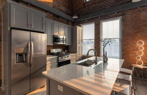 Over-the-Rhine Apartment | BUBBLES FANTASY SUITE Explore OTR and Rhinegeist