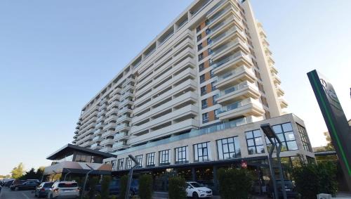 Sector 5 Apartment | Bucharest Designer High-End Stay